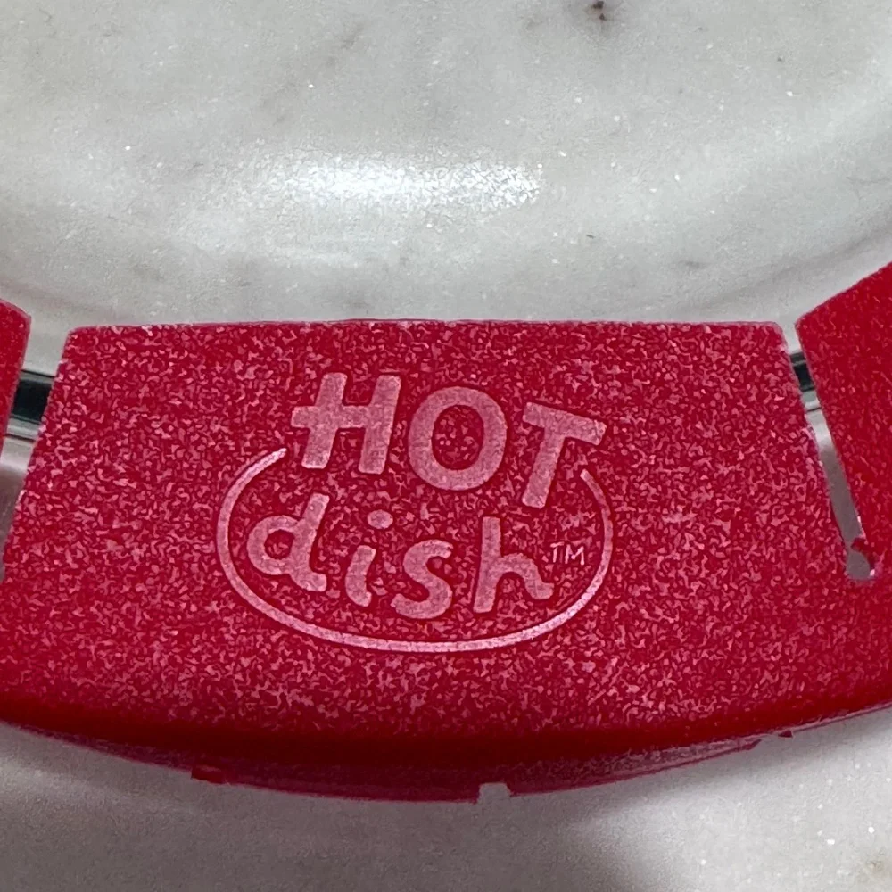 Adjustable Pie Crust Shield